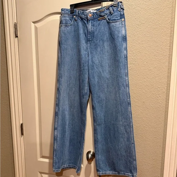 NWOT Staud x Wrangler collab loose fit jeans - Picture 4 of 8